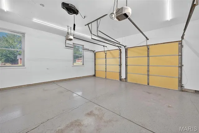 $750,000 | 4931 Theiss Road, St. Louis, MO 63128