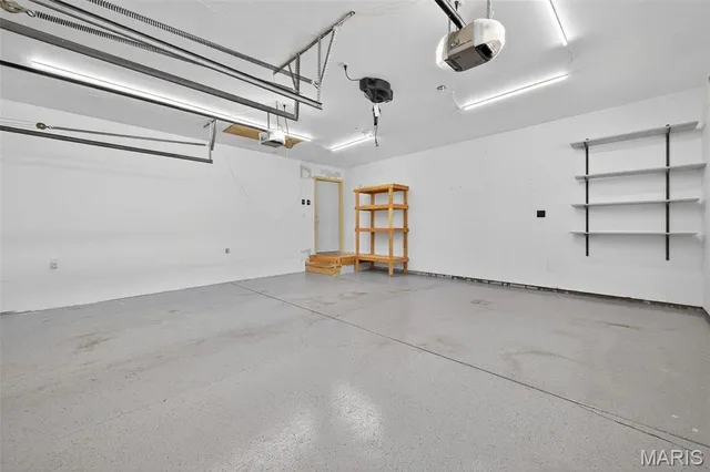 $750,000 | 4931 Theiss Road, St. Louis, MO 63128