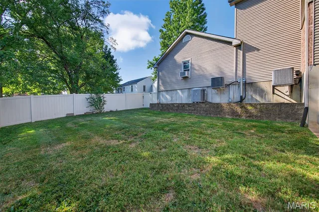 $750,000 | 4931 Theiss Road, St. Louis, MO 63128