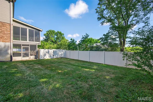 $750,000 | 4931 Theiss Road, St. Louis, MO 63128