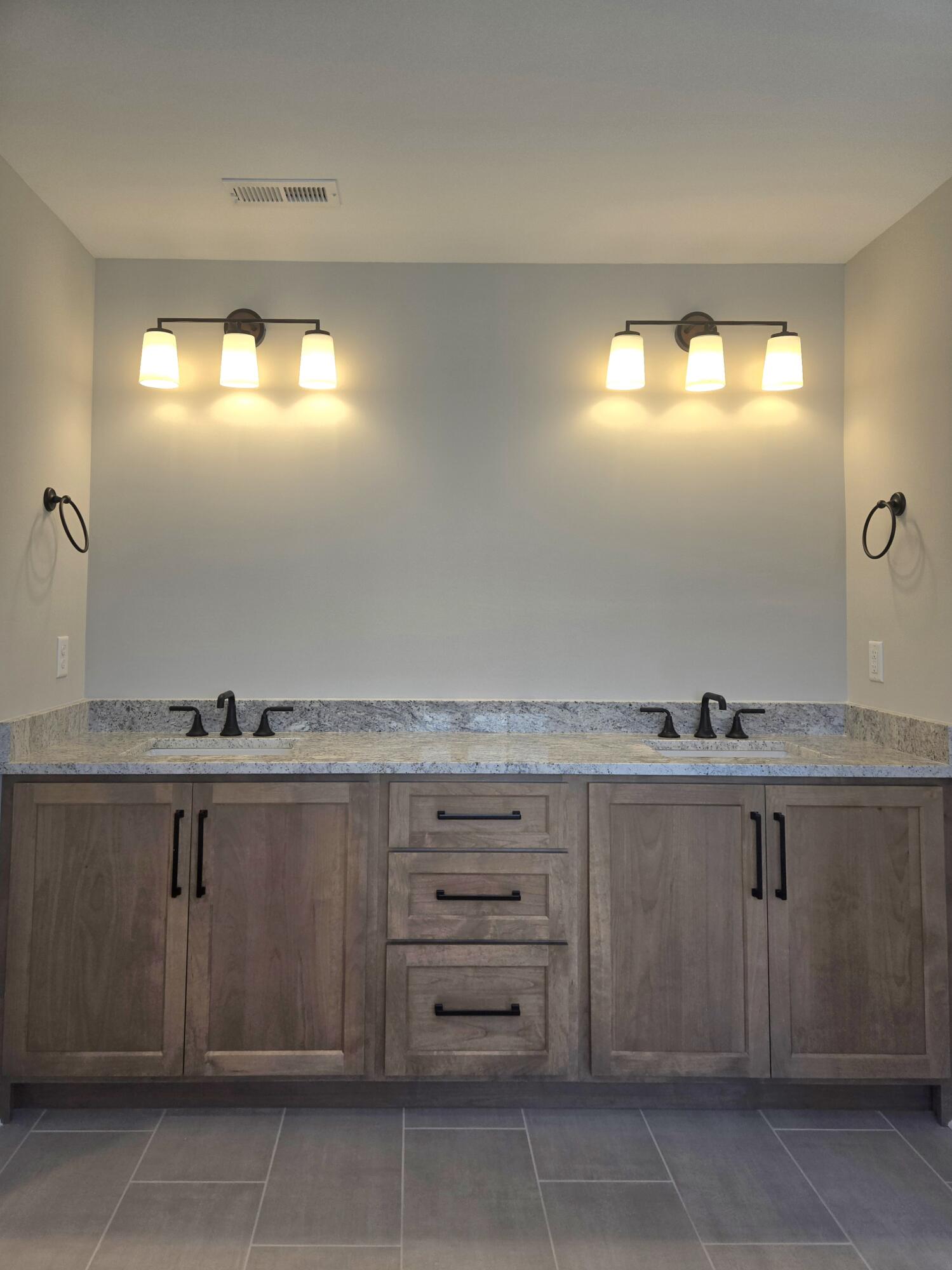 269 Quartz Drive, Unit 21 Chickamauga, GA 30707 - Photo 33 of 46 20250705_105111