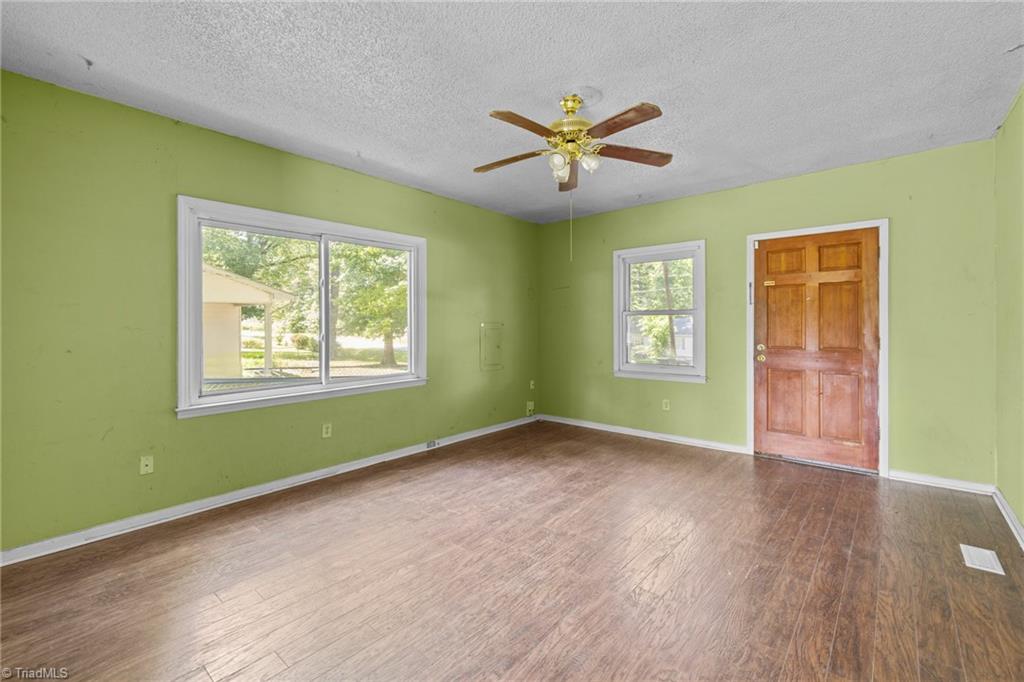 2512 Friendly Trail Raleigh, NC 27610 - Photo 18 of 41