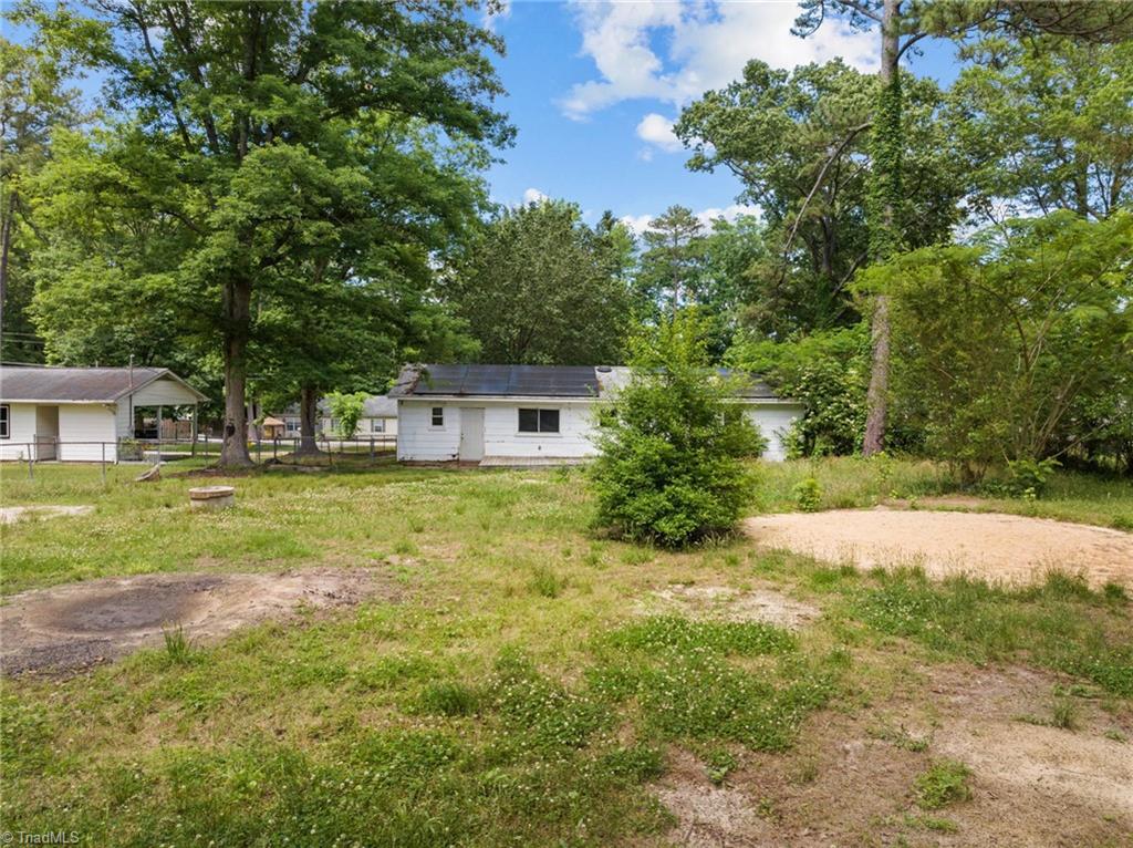 2512 Friendly Trail Raleigh, NC 27610 - Photo 36 of 41