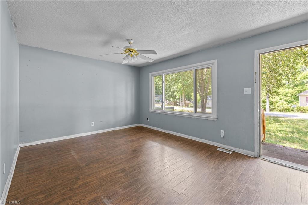 2512 Friendly Trail Raleigh, NC 27610 - Photo 8 of 41