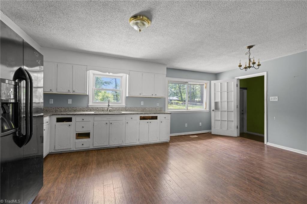 2512 Friendly Trail Raleigh, NC 27610 - Photo 9 of 41