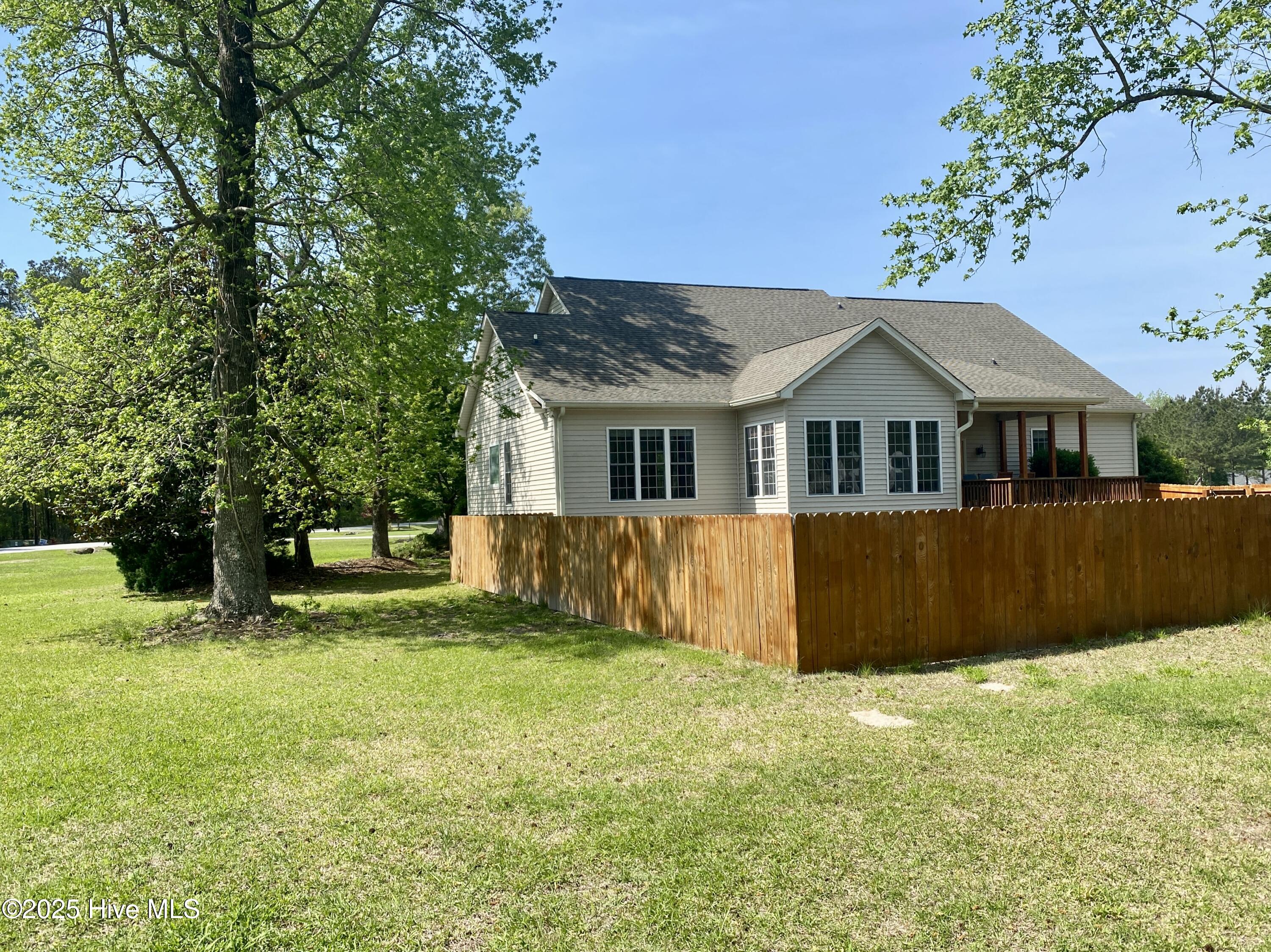 121 Evans Mill Road New Bern, NC 28562 - Photo 9 of 56 IMG_4715