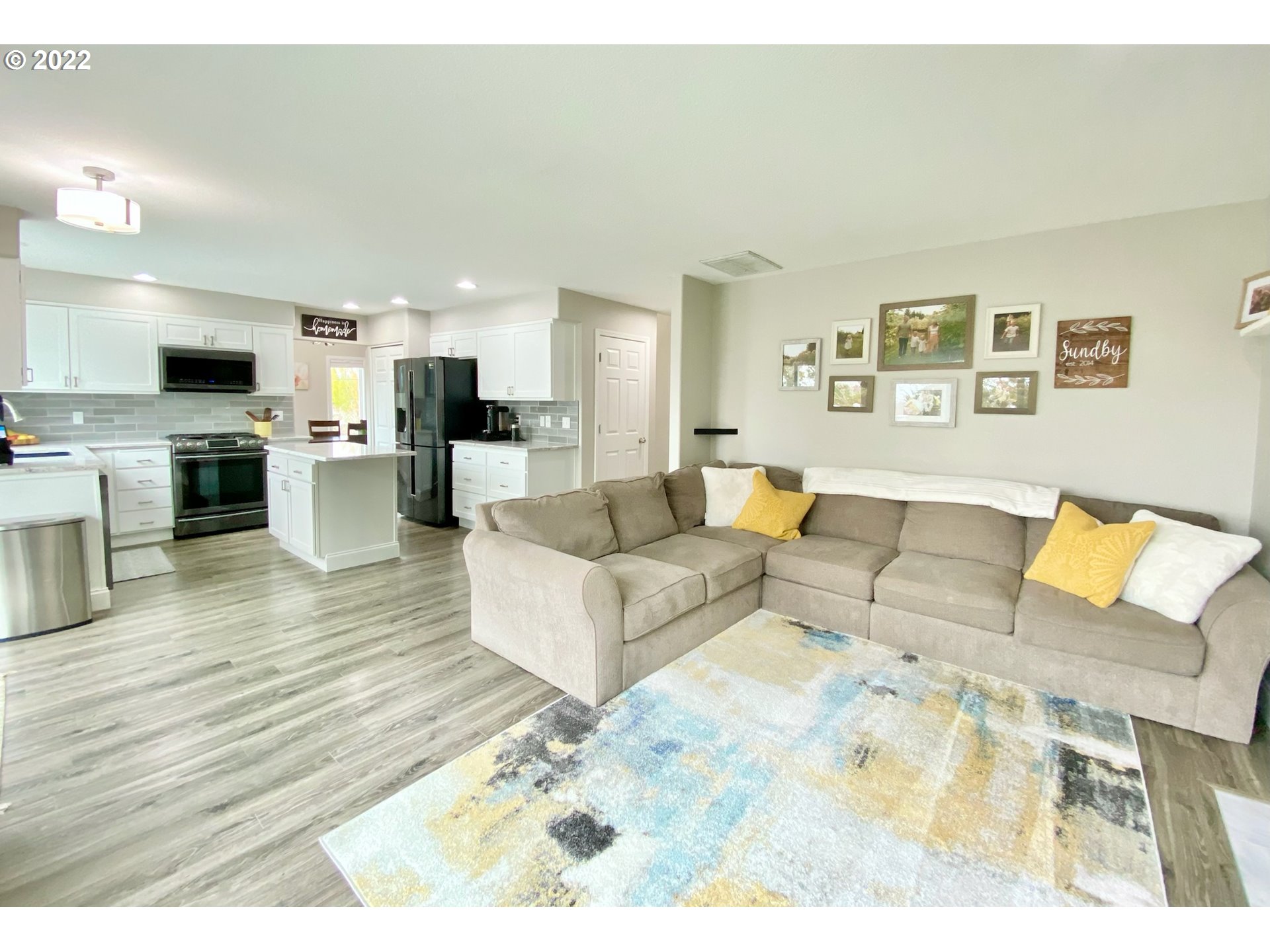 3641 Northwest Endicott Street Camas, WA 98607 - Photo 11 of 25 Great Room
