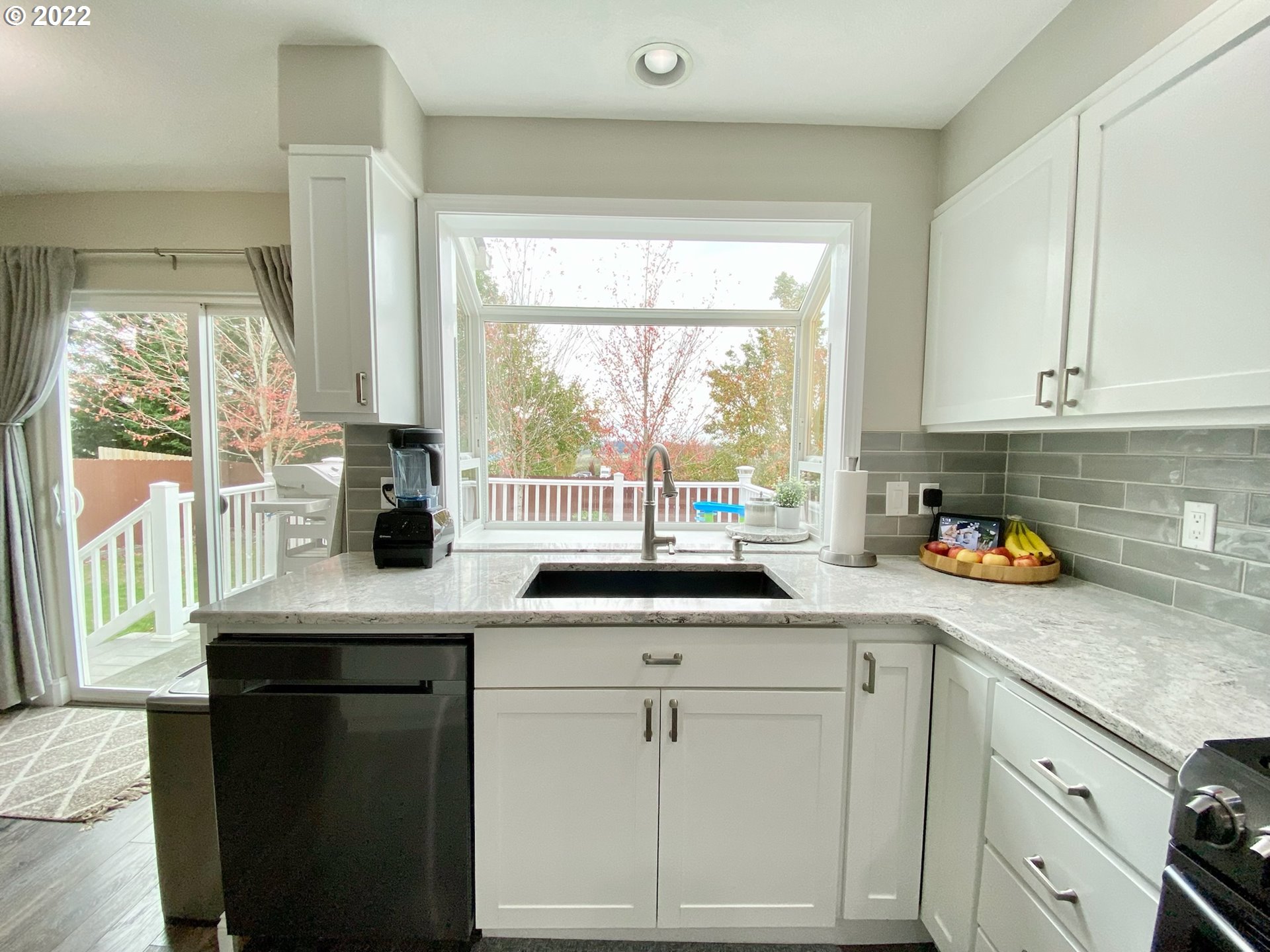 3641 Northwest Endicott Street Camas, WA 98607 - Photo 9 of 25 Kitchen/Outside