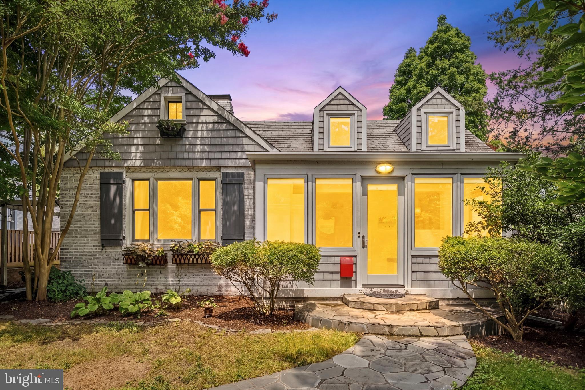 705 Bonifant Street Silver Spring, MD 20910 - Photo 3 of 37 Gallery Image 3