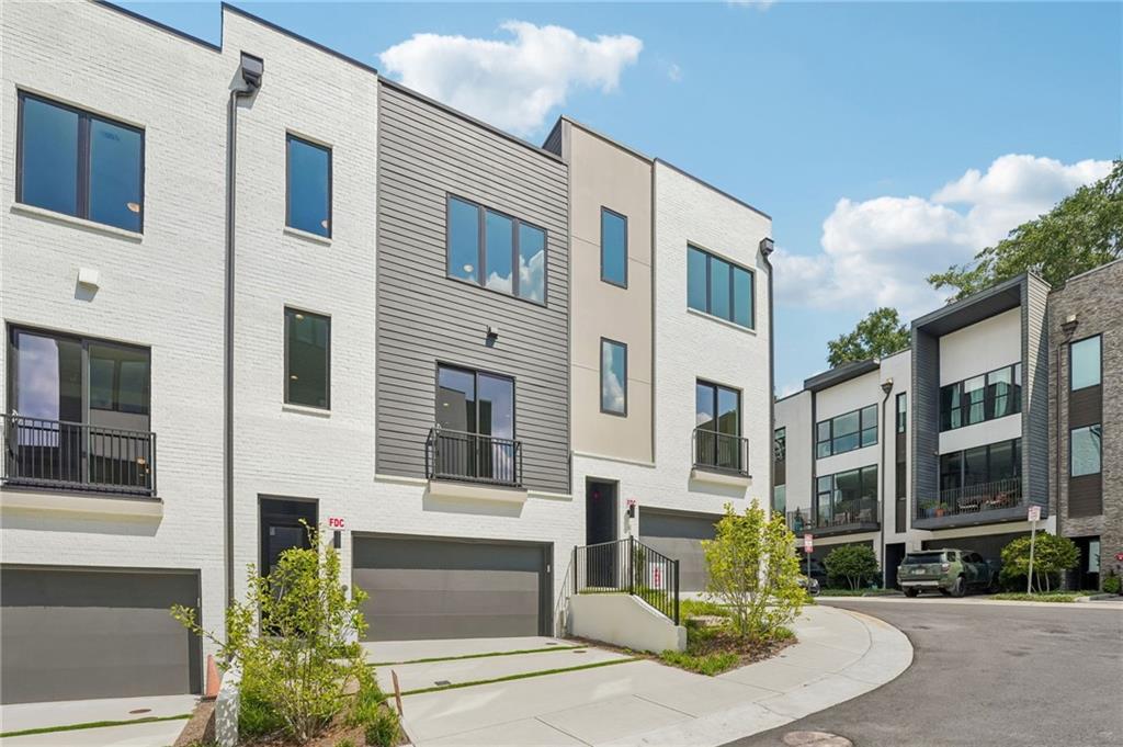 430 Cedar Dust Drive Decatur, GA 30030 - Photo 2 of 72 Gallery Image 2