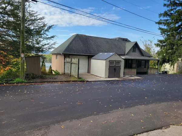 $199,500 | 223 North Hill Street, Fountain City, WI 54629