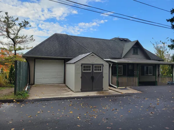 $199,500 | 223 North Hill Street, Fountain City, WI 54629