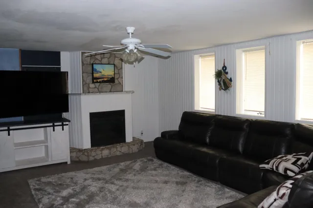 $199,500 | 223 North Hill Street, Fountain City, WI 54629