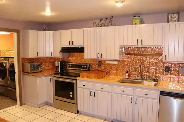 $199,500 | 223 North Hill Street, Fountain City, WI 54629