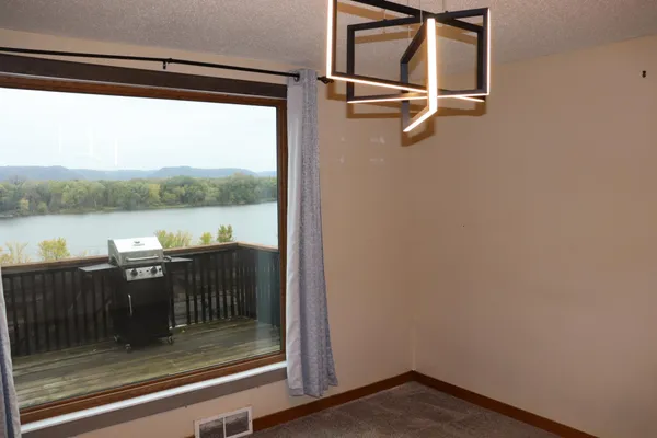 $199,500 | 223 North Hill Street, Fountain City, WI 54629