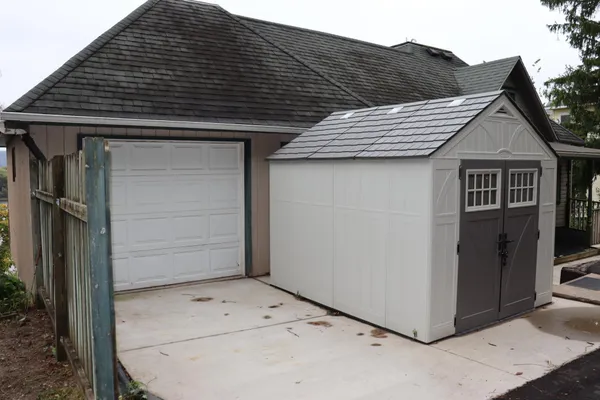 $199,500 | 223 North Hill Street, Fountain City, WI 54629