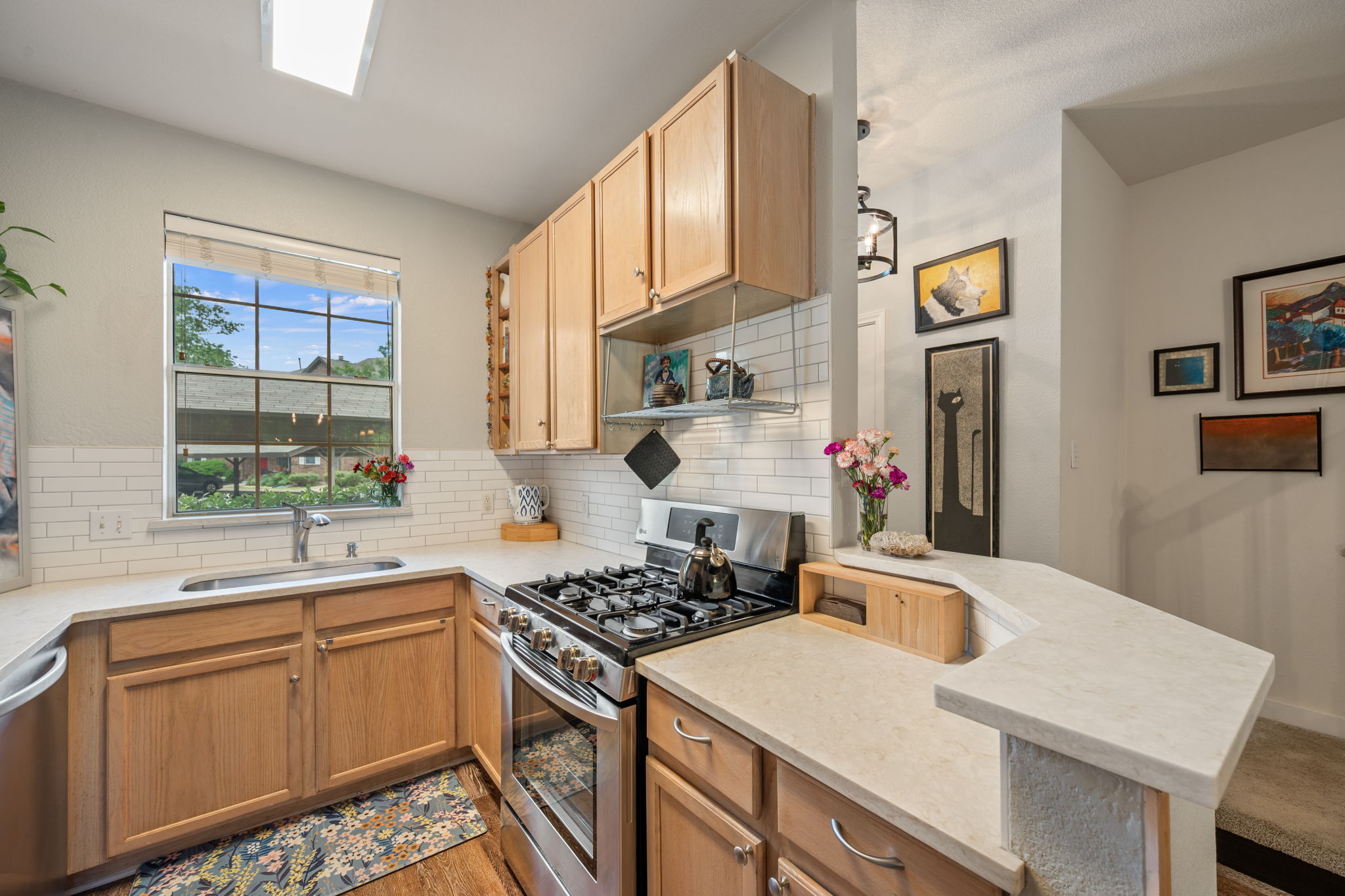 12401 Los Indios Trail, Unit 32 Austin, TX 78729 - Photo 4 of 39