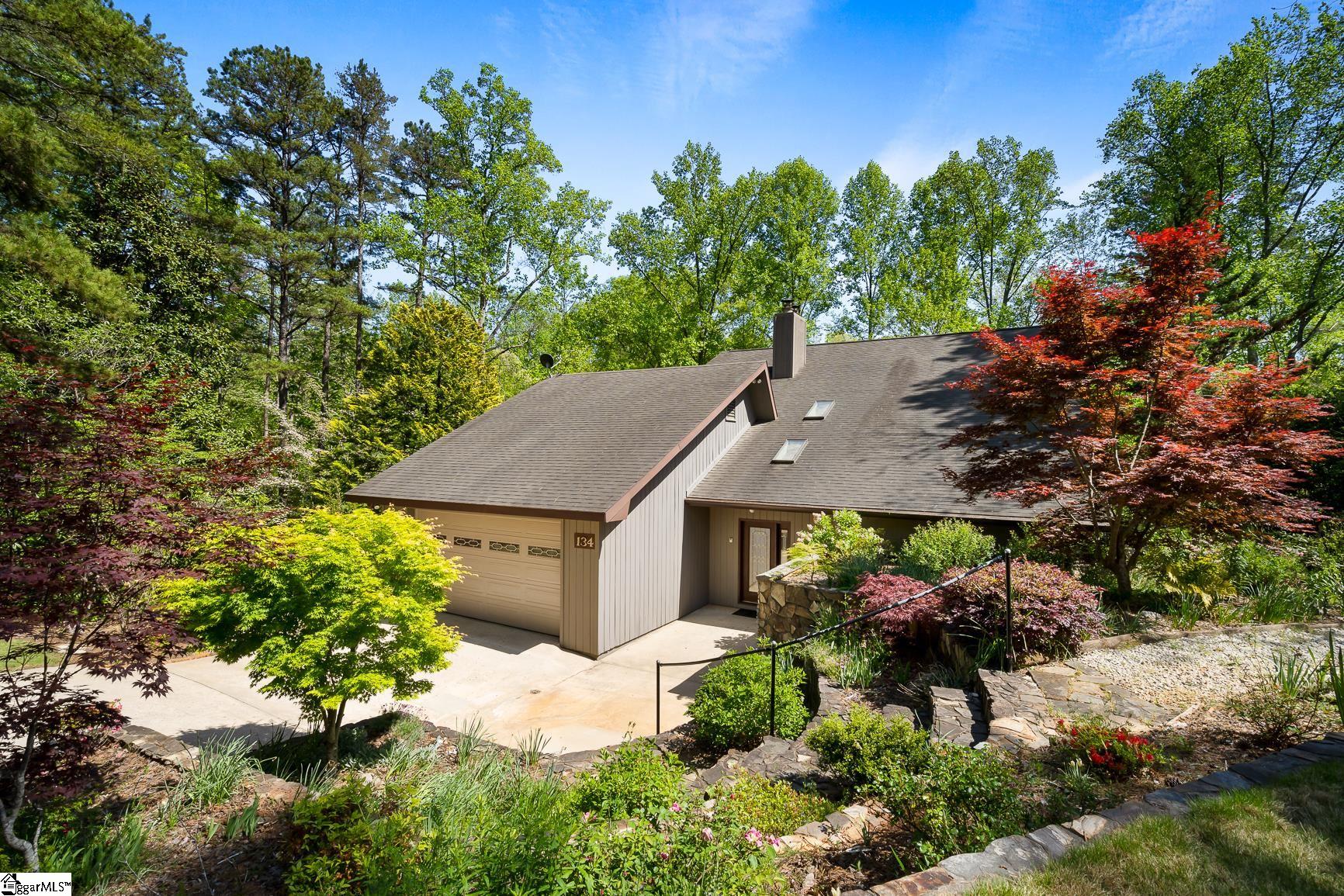 134 Hickory Cove Road Seneca, SC 29672 - Photo 2 of 36 Gallery Image 2