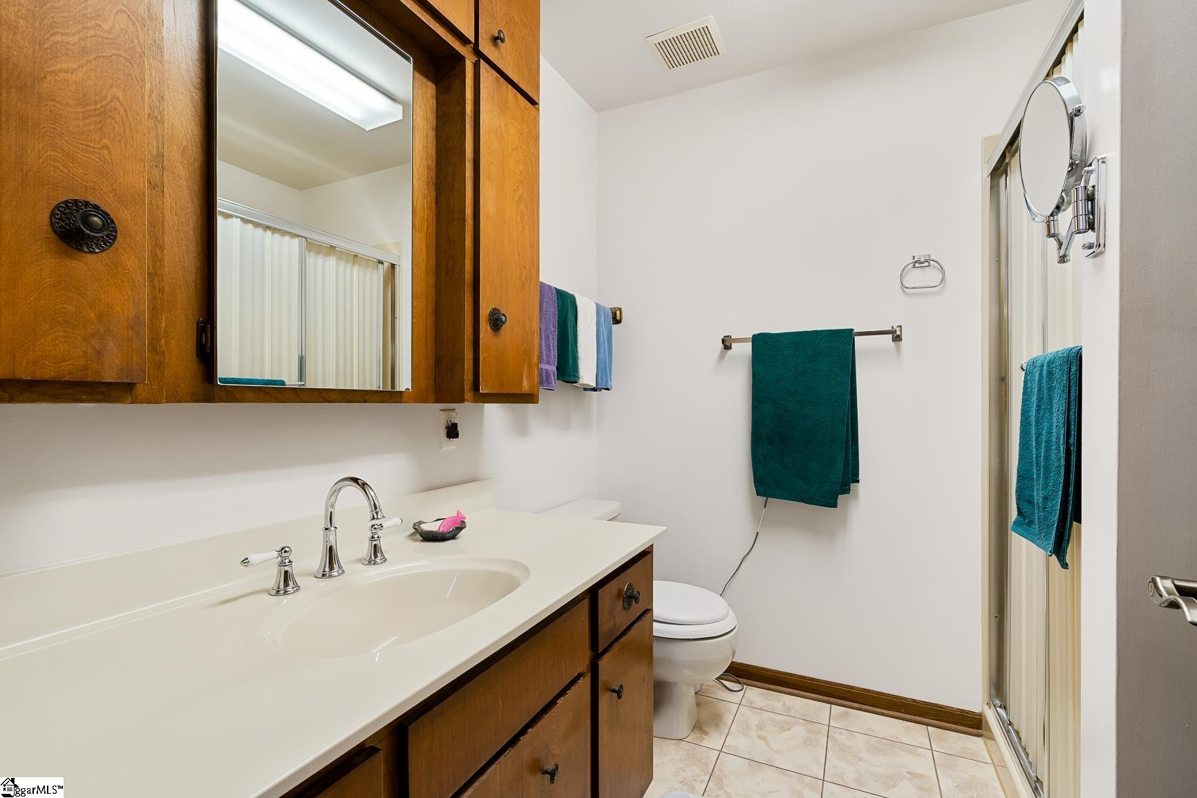 134 Hickory Cove Road Seneca, SC 29672 - Photo 21 of 36 Gallery Image 21