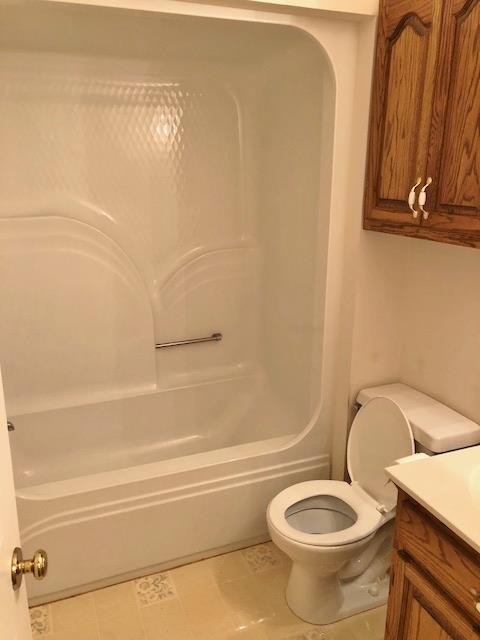 4074 Shady Grove Road Morrison, TN 37357 - Photo 20 of 29 a bathroom with a sink and a toilet