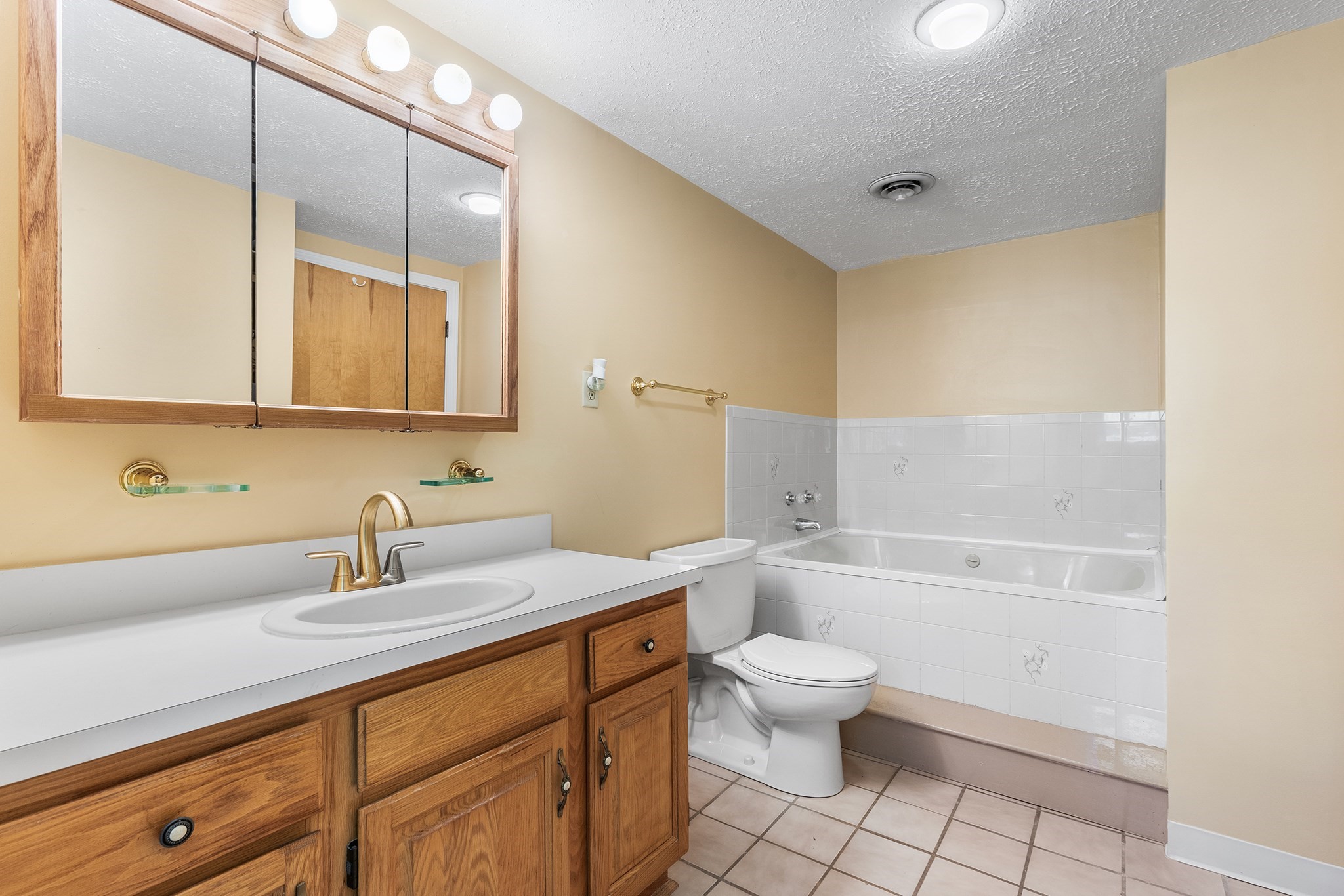 6 Treasure Way, Unit 6 Ashland, MA 01721 - Photo 26 of 40 Gallery Image 26