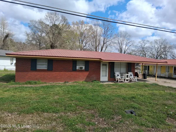 $170,000 | 11 Pine Hill Drive, Natchez, MS 39120
