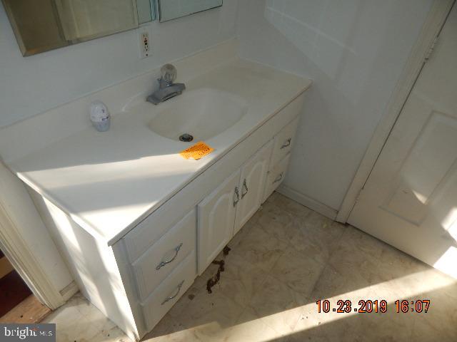 220 Harrison Street Riverside, NJ 08075 - Photo 9 of 16