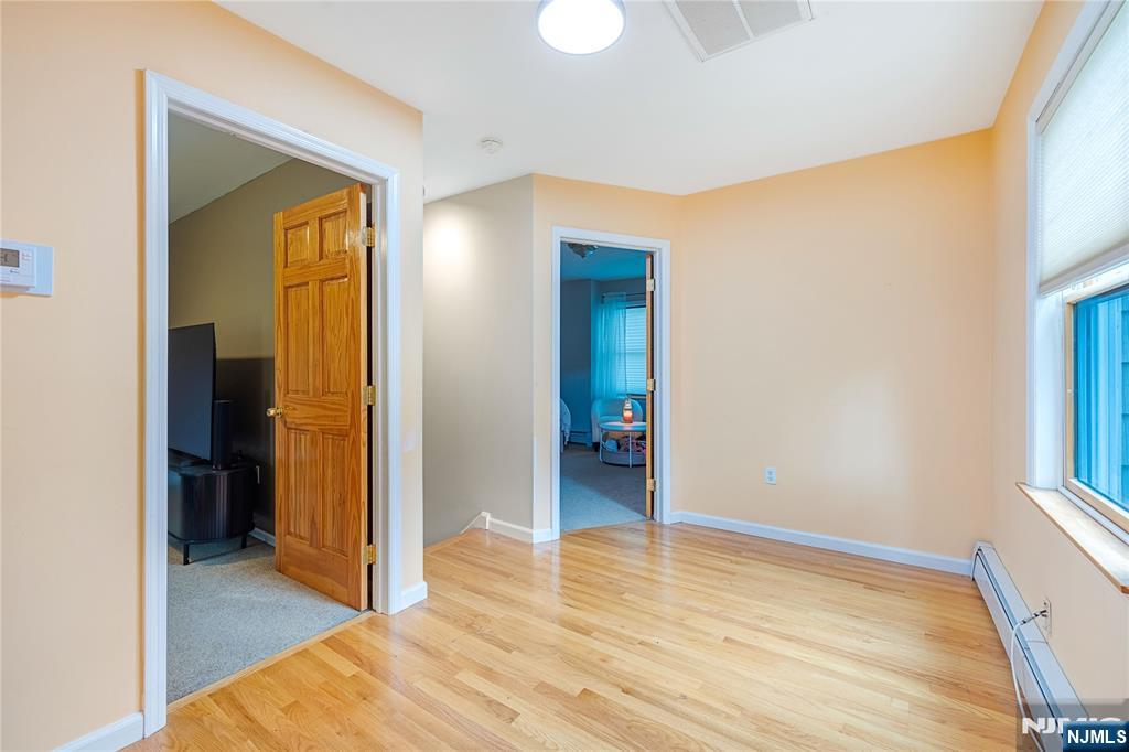 254 Ruckman Avenue Hillsdale, NJ 07642 - Photo 24 of 40 Gallery Image 24