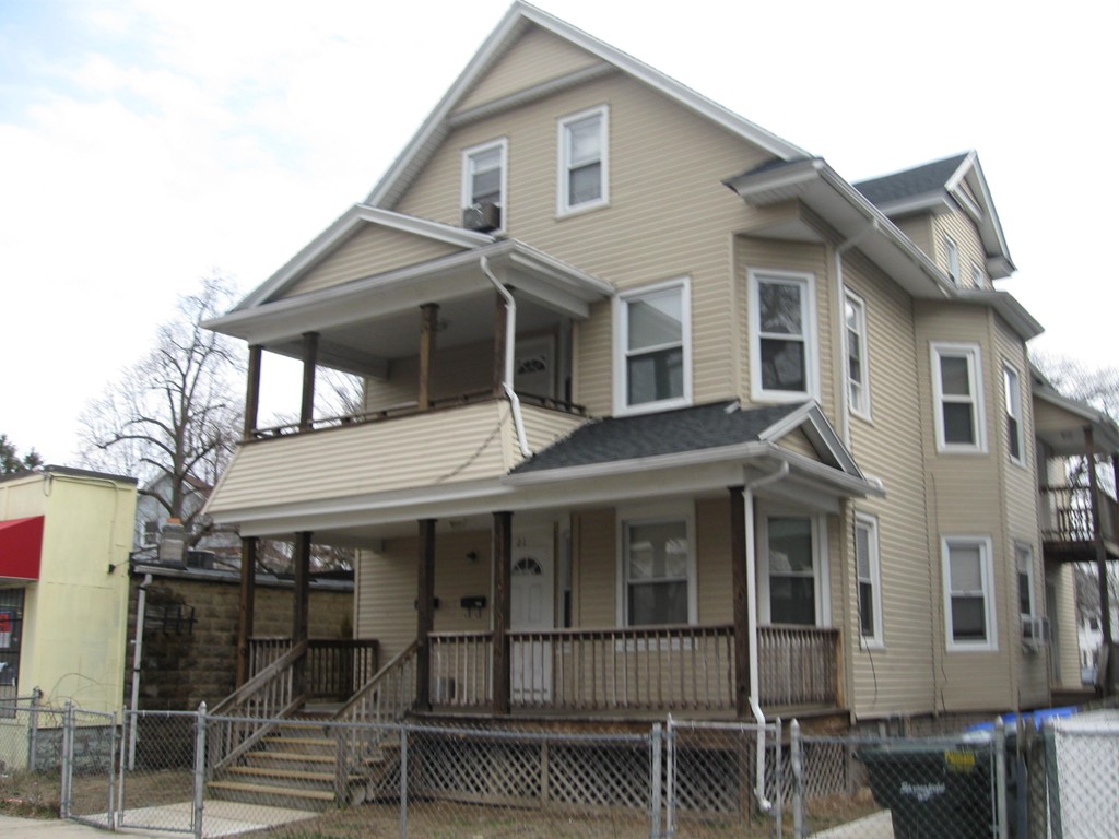 21 Pomona Street Springfield, MA 01108 - Photo 1 of 22 Gallery Image 1