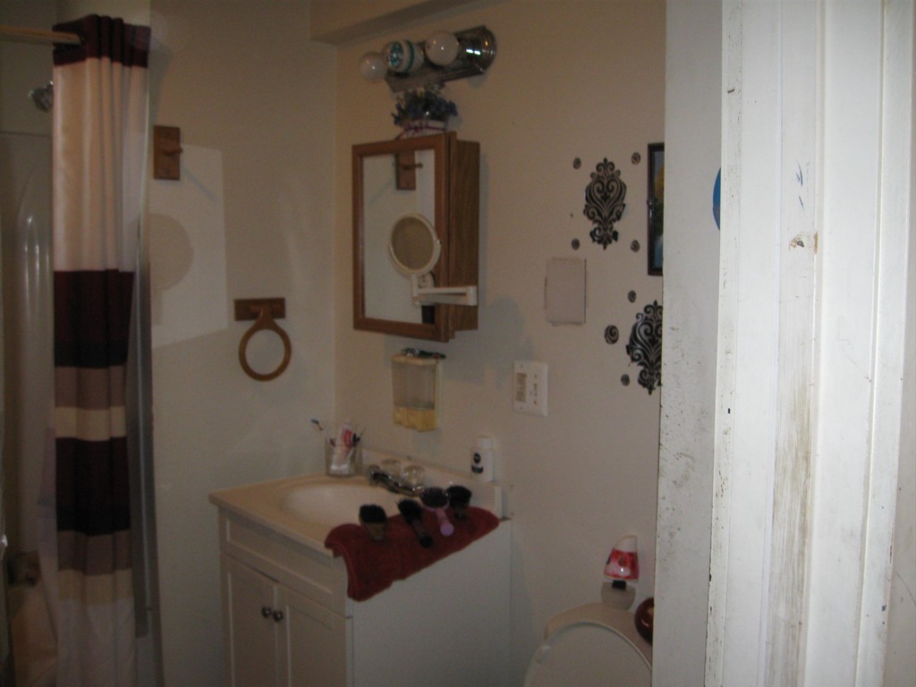 21 Pomona Street Springfield, MA 01108 - Photo 22 of 22 Gallery Image 22