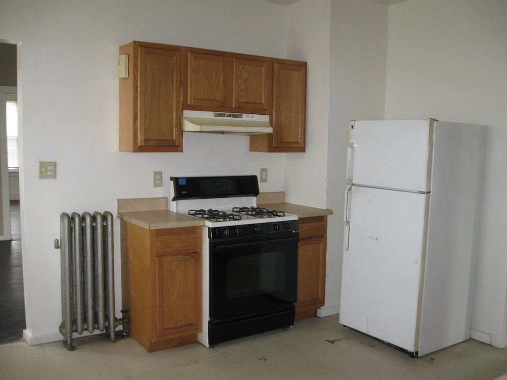 21 Pomona Street Springfield, MA 01108 - Photo 10 of 22 Gallery Image 10