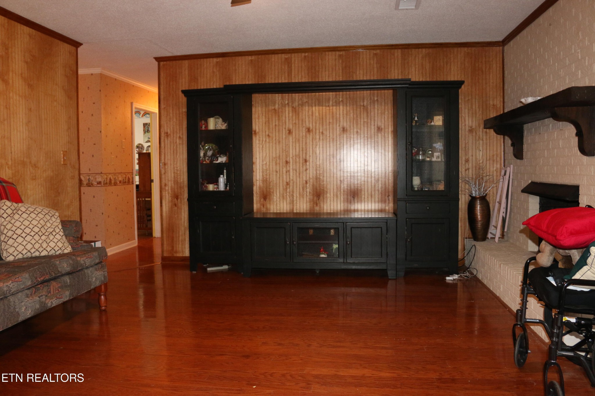 153 Vanderview Drive Seymour, TN 37865 - Photo 17 of 22 a living room with furniture