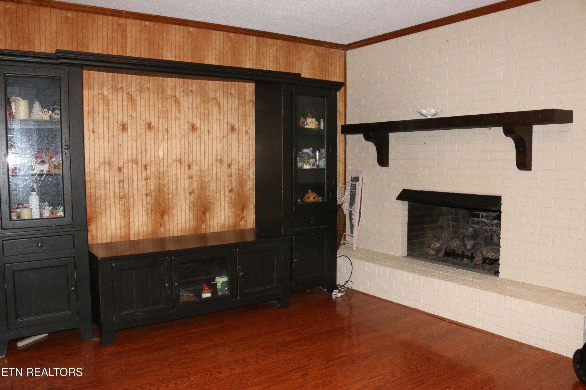 153 Vanderview Drive Seymour, TN 37865 - Photo 19 of 22 a view of an empty room with window and fire place