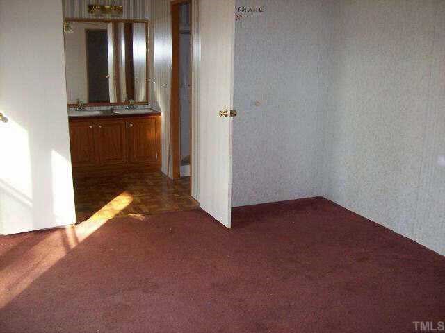 9180 Smart Road Oxford, NC 27565 - Photo 6 of 8