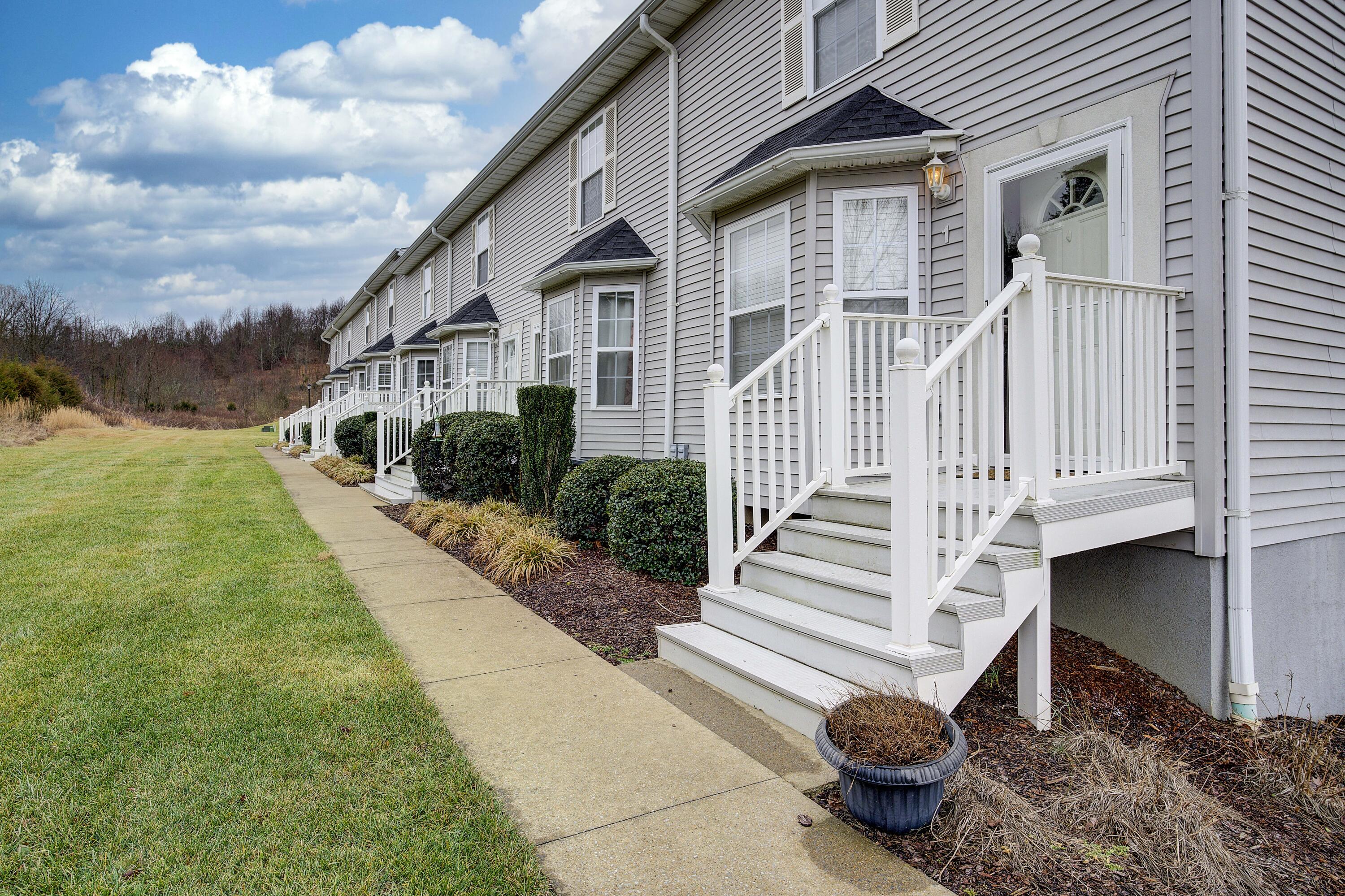 147 Old State Rte 34, Unit 1 Jonesborough, TN 37659 - Photo 2 of 28 OldState--3