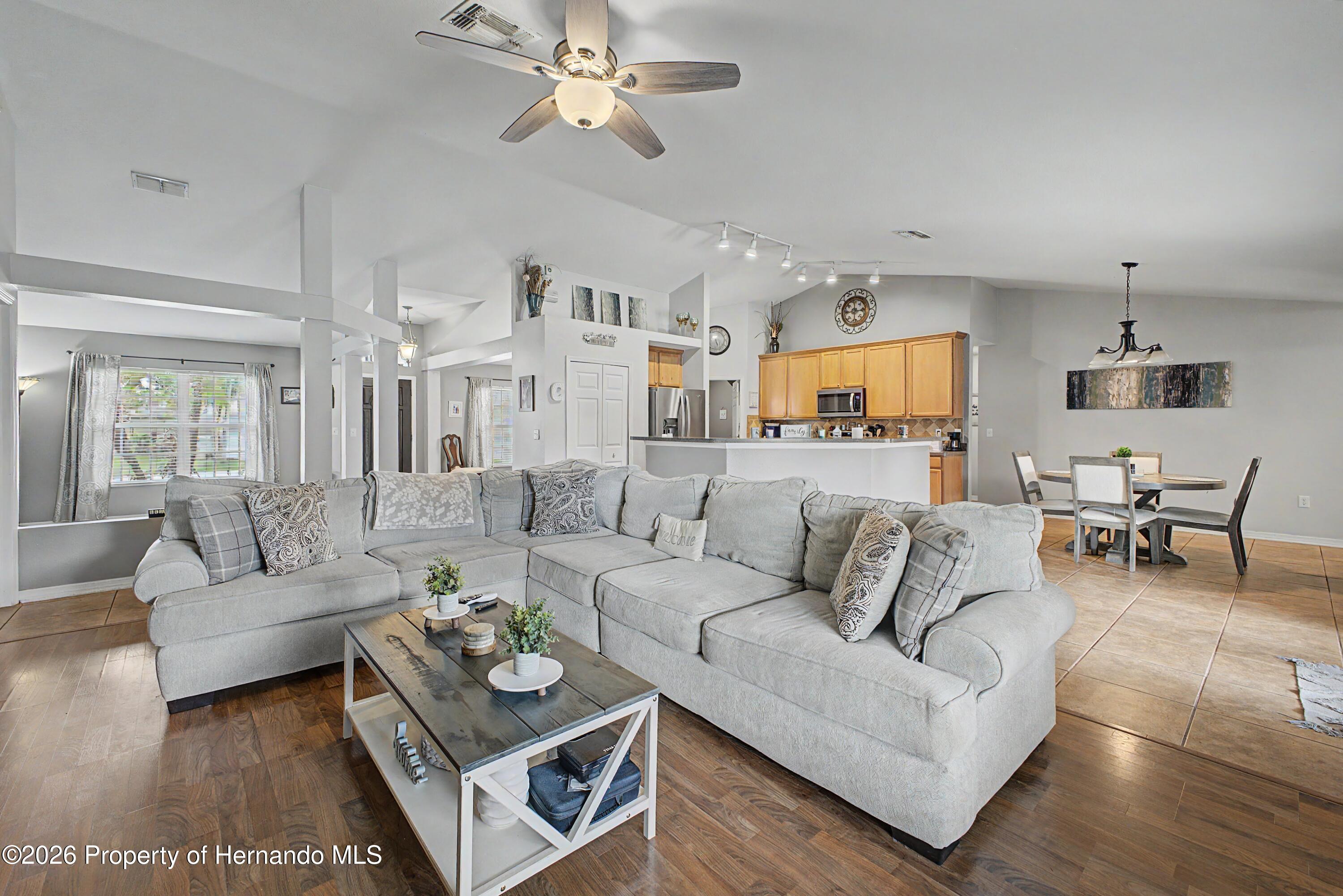 2262 Gaucho Avenue Spring Hill, FL 34608 - Photo 17 of 53 16_5W1A0317