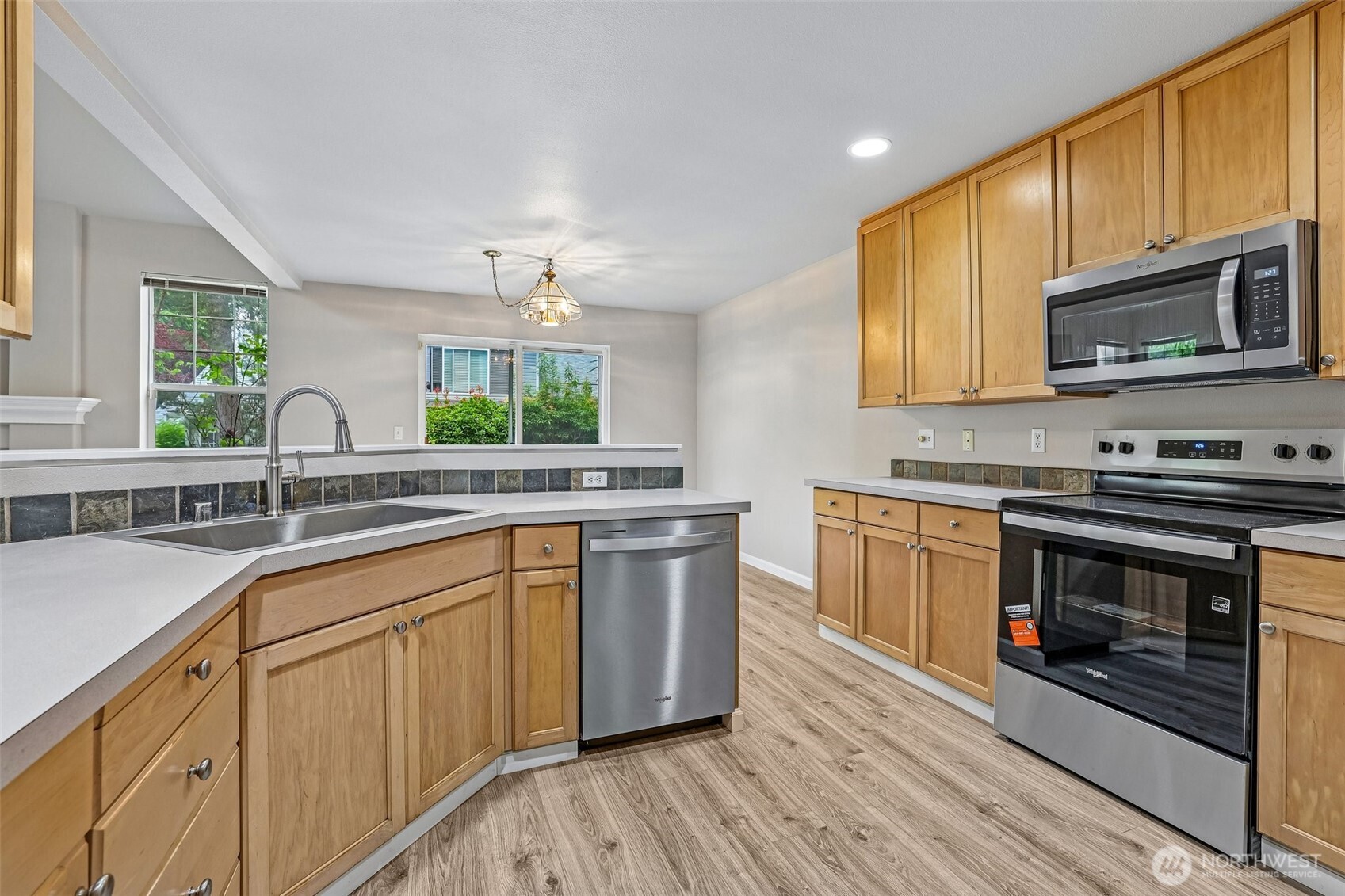 19107 110th Place Southeast Renton, WA 98055 - Photo 9 of 37