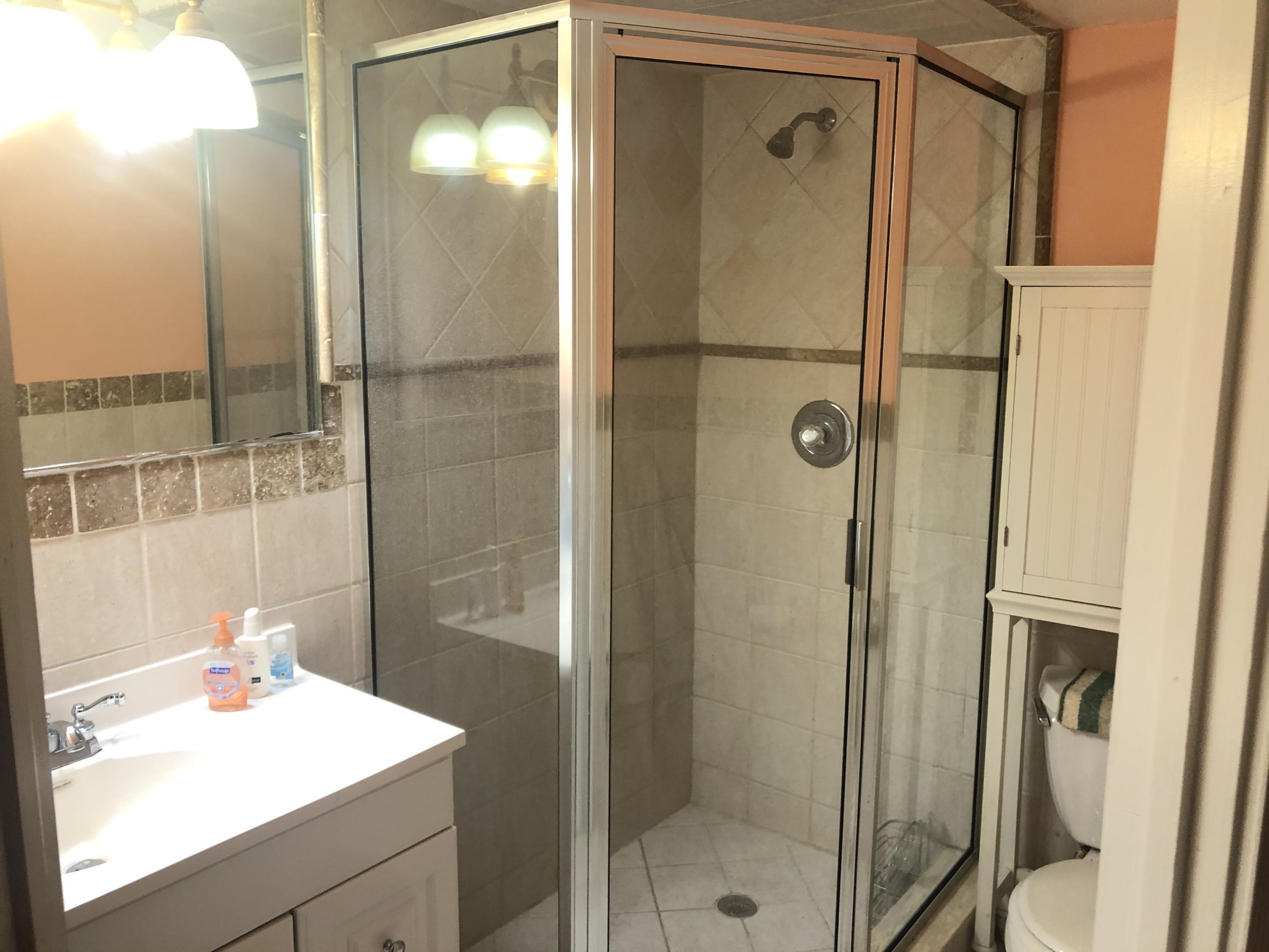 150 Pineview Road, Unit H8 Jupiter, FL 33469 - Photo 18 of 21 IMG-0615