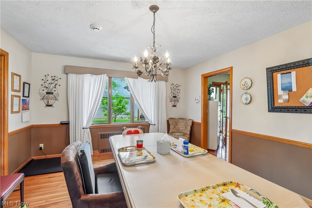 836 Jacoby Road Akron, OH 44333 - Photo 9 of 46 Dining room with chandelier