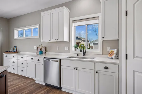 $400,000 | 1621 11th Street Northeast, Buffalo, MN 55313