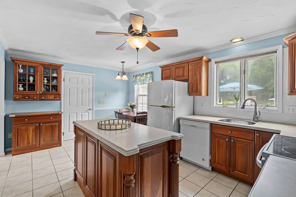 799 Hanover Street Hanover, MA 02339 - Photo 7 of 39