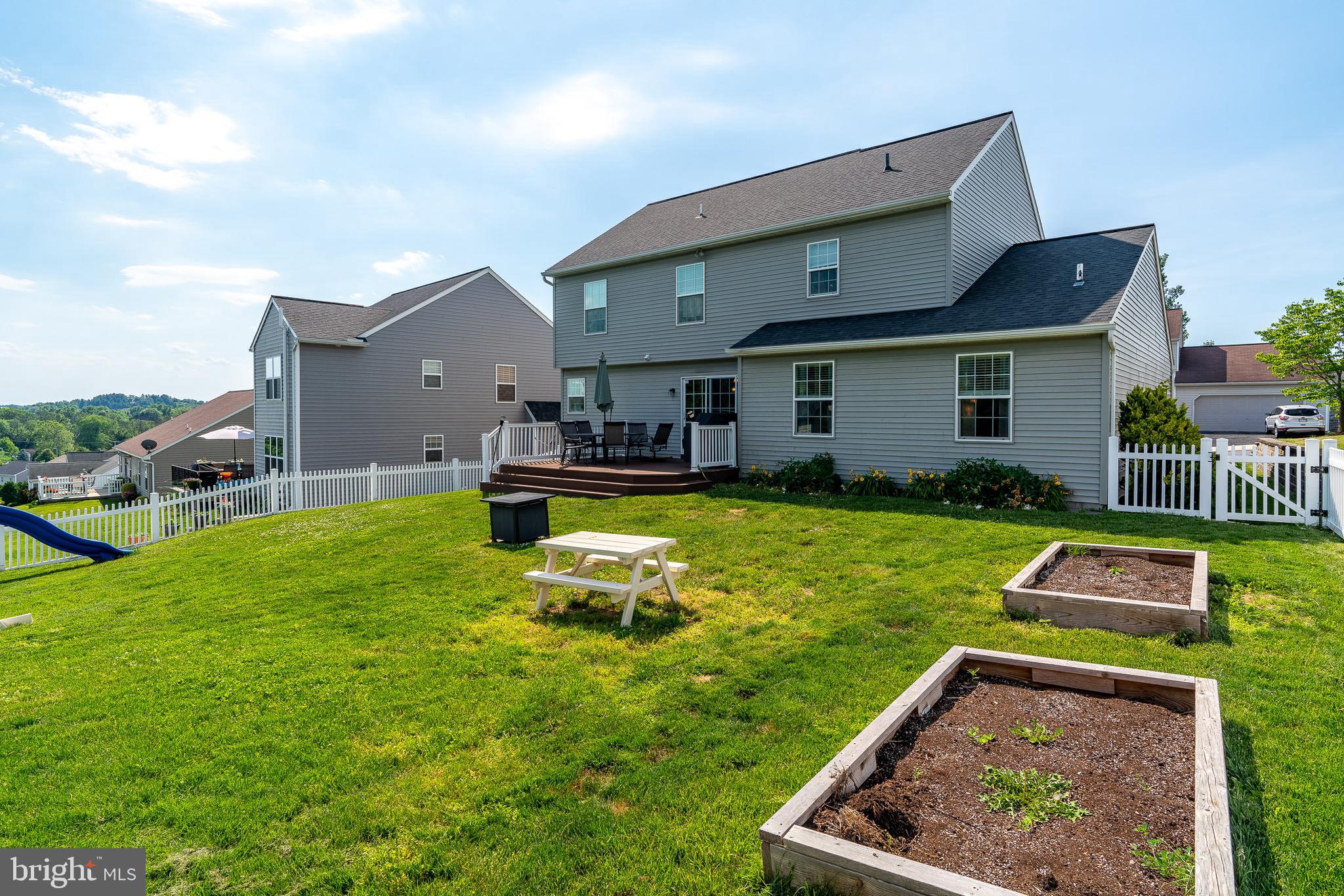 637 Hamaker Road Manheim, PA 17545 - Photo 6 of 44
