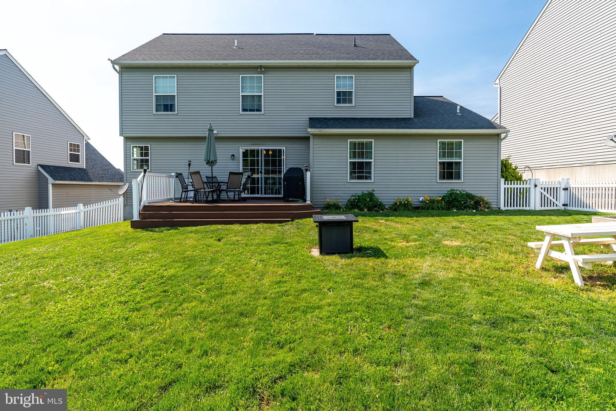 637 Hamaker Road Manheim, PA 17545 - Photo 10 of 44