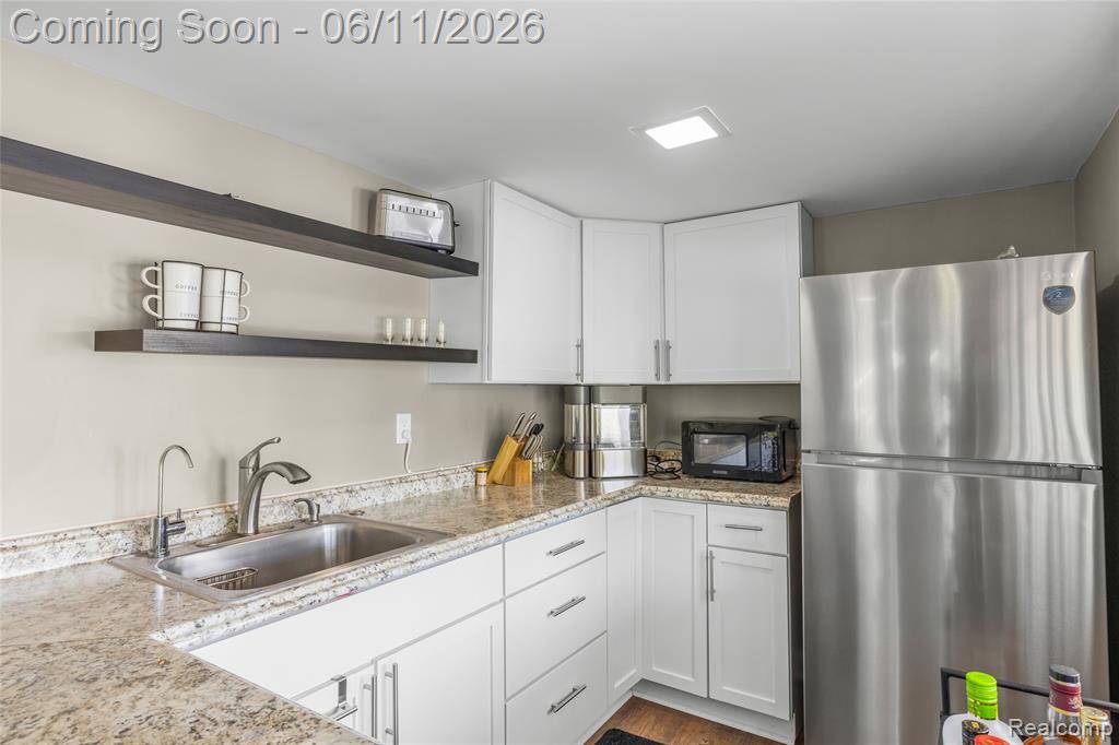 4661 Sashabaw Road Waterford, MI 48329 - Photo 27 of 37