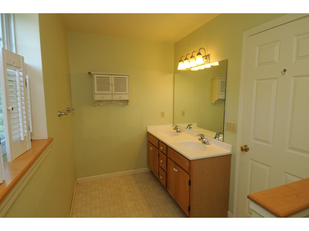 49 Granite Creek Road Colchester, VT 05446 - Photo 16 of 36 Gallery Image 16