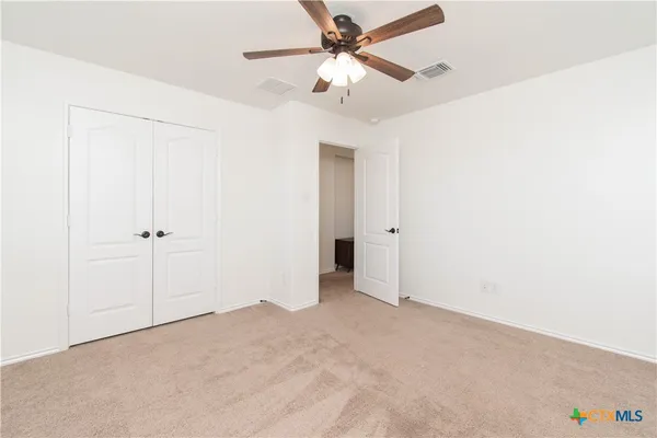 $2,500 | 661 Bailey Park Drive, Jarrell, TX 76537
