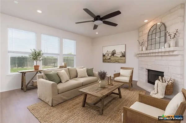 $2,400 | 661 Bailey Park Drive, Jarrell, TX 76537