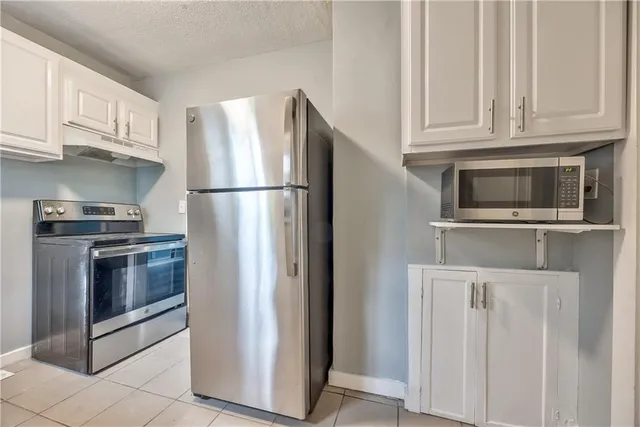 $163,000 | 1810 South Maywood Avenue, Independence, MO 64052