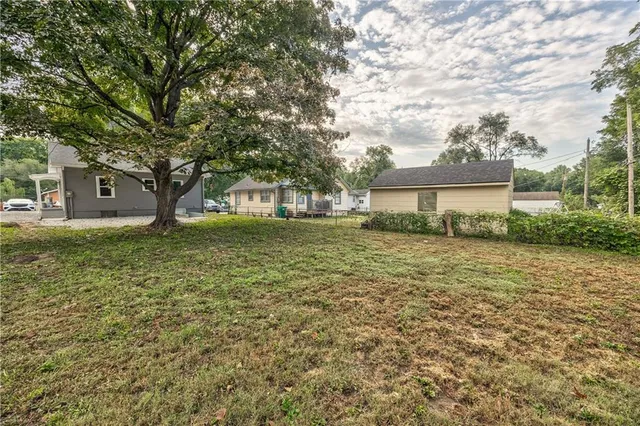 $163,000 | 1810 South Maywood Avenue, Independence, MO 64052