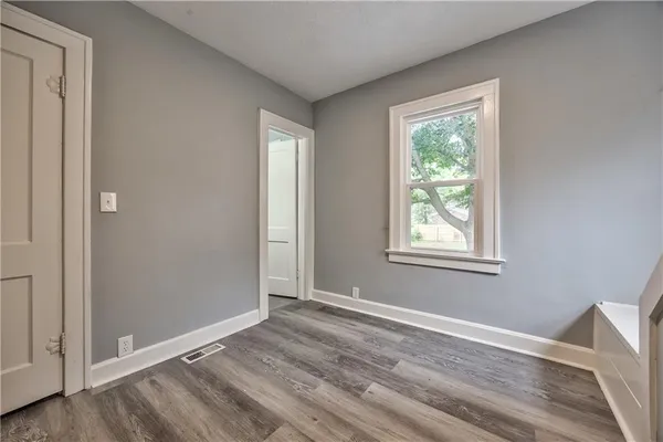 $158,000 | 1810 South Maywood Avenue, Independence, MO 64052